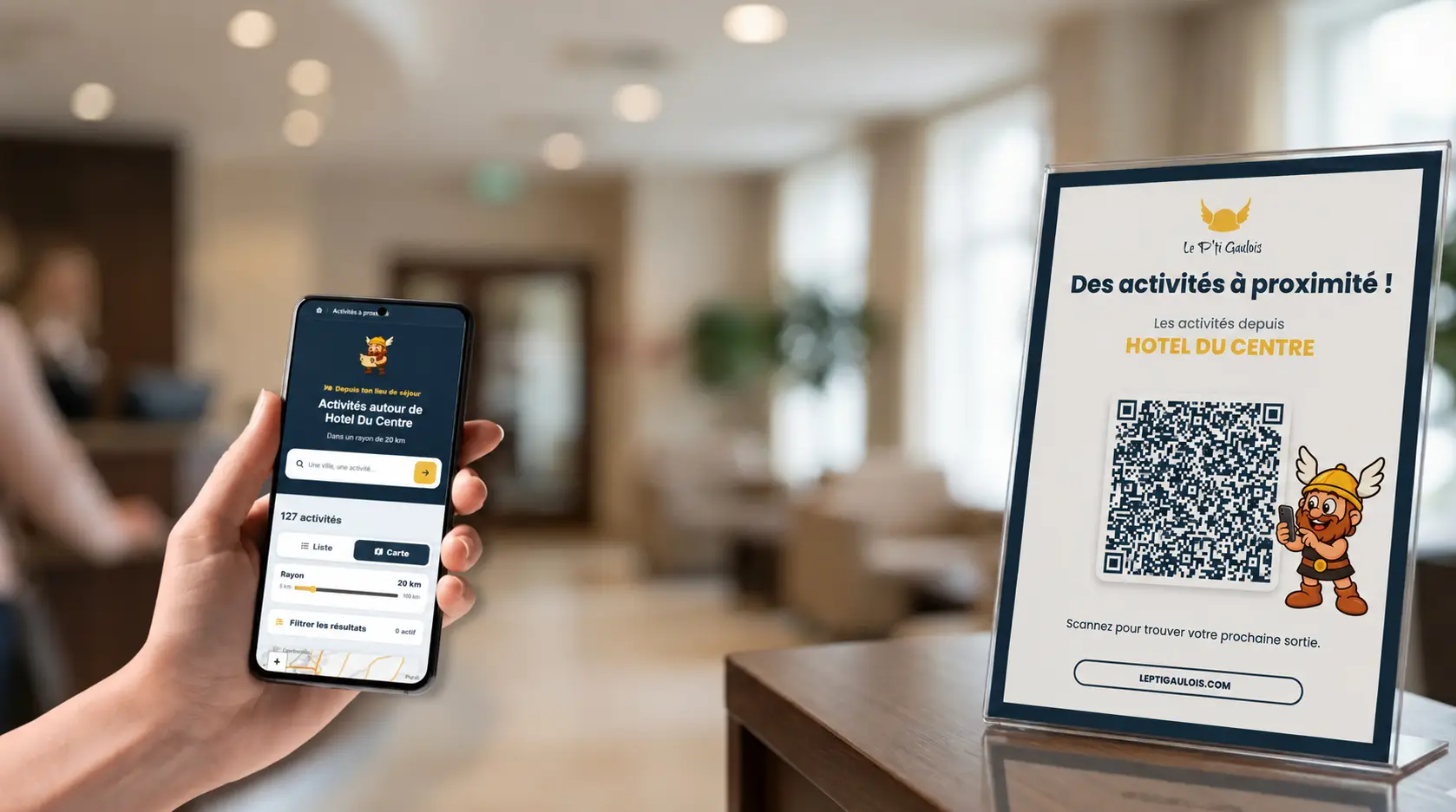 Affiche avec QR code et aperçu du guide d’activités consulté par les clients d’un hébergement