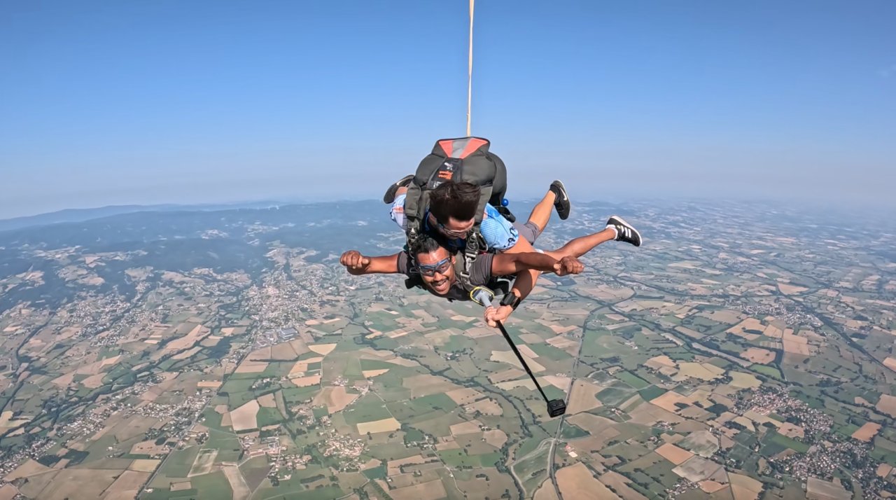 Afficher la photo 2 de Saut en Parachute